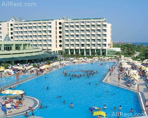 Golden Coaste Resort Hotel 